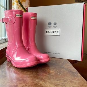 Hunter Boots Original Short in Gloss Pink Shiver